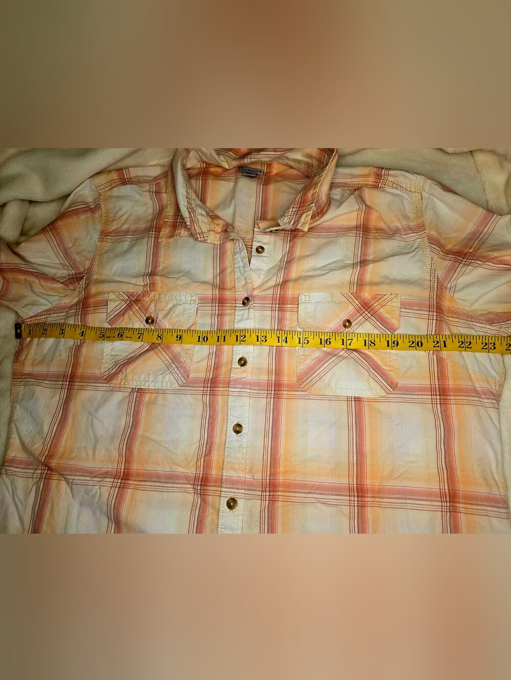 Carhartt Women's Plaid Button-Up Shirt - Peach/Coral & White - Size XL (16/18) - Picture 7 of 10